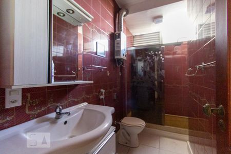 Apartamento para alugar com 135m², 3 quartos e 1 vaga Apartamento para alugar com 135m², 3 quartos e 1 vagaBanheiro da Suite