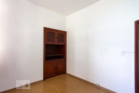 Apartamento para alugar com 135m², 3 quartos e 1 vaga Apartamento para alugar com 135m², 3 quartos e 1 vagaQuarto 1