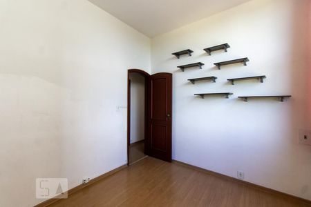 Apartamento para alugar com 135m², 3 quartos e 1 vaga Apartamento para alugar com 135m², 3 quartos e 1 vagaQuarto 1