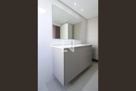 Apartamento para alugar com 100m², 3 quartos e 1 vagaBanheiro da Suíte