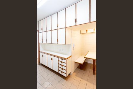 Apartamento à venda com 120m², 3 quartos e 2 vagasCozinha