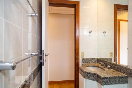 Apartamento à venda com 79m², 3 quartos e 2 vagasBanheiro Social