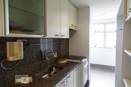 Apartamento à venda com 79m², 3 quartos e 2 vagasCozinha