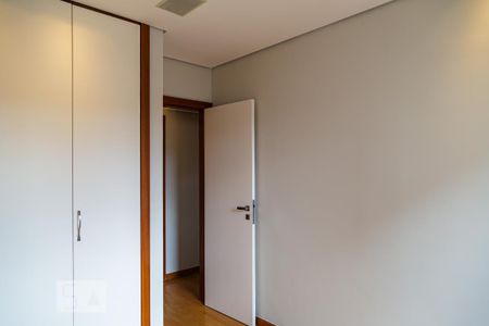 Apartamento à venda com 79m², 3 quartos e 2 vagasQuarto 3