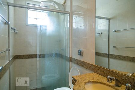 Apartamento à venda com 79m², 3 quartos e 2 vagasBanheiro da Suíte