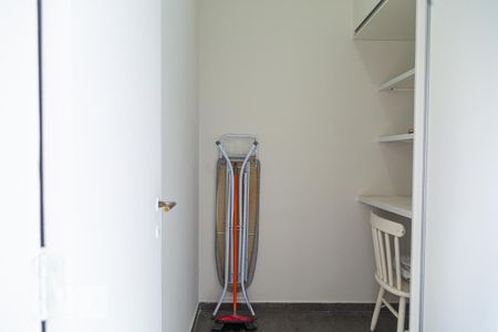 Apartamento à venda com 79m², 3 quartos e 2 vagasQuarto de Serviço