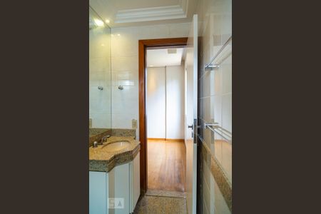 Apartamento à venda com 79m², 3 quartos e 2 vagasBanheiro da Suíte