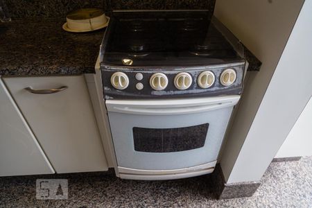 Apartamento à venda com 79m², 3 quartos e 2 vagasFogão