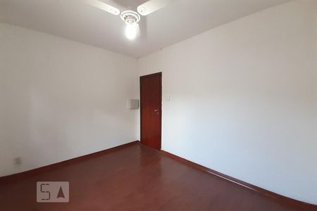 Casa à venda com 257m², 3 quartos e 4 vagas Casa à venda com 257m², 3 quartos e 4 vagasQuarto 1