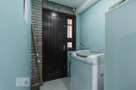 Casa à venda com 340m², 3 quartos e 3 vagasArea de serviço