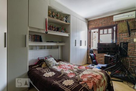 Casa à venda com 340m², 3 quartos e 3 vagasQuarto 2 - Suíte