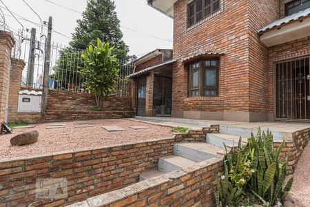 Casa à venda com 340m², 3 quartos e 3 vagasFachada