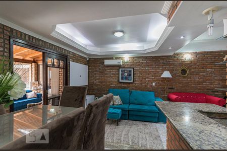Sala/Sala de jantar de casa à venda com 3 quartos, 340m² em Passo da Areia, Porto Alegre