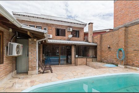 Casa à venda com 340m², 3 quartos e 3 vagasPiscina