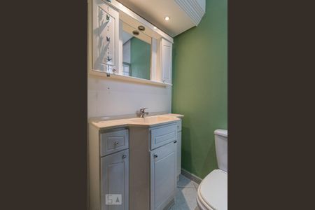 Casa à venda com 340m², 3 quartos e 3 vagasBanheiro Social