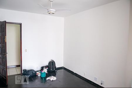 Apartamento à venda com 66m², 2 quartos e 1 vagaSala