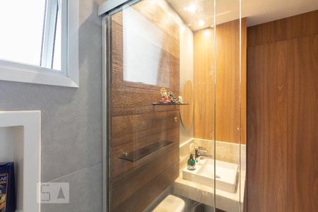 Apartamento à venda com 56m², 2 quartos e 1 vaga Apartamento à venda com 56m², 2 quartos e 1 vagaBanheiro da Suíte 1