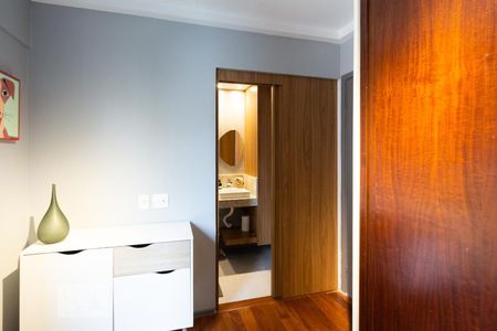 Apartamento à venda com 56m², 2 quartos e 1 vaga Apartamento à venda com 56m², 2 quartos e 1 vagaSuíte 1