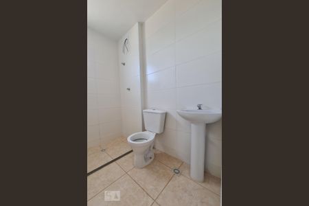 Banheiro de apartamento para alugar com 2 quartos, 42m² em Centro, Votorantim