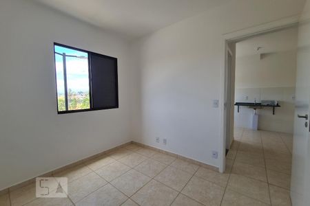 Quarto 2 de apartamento para alugar com 2 quartos, 42m² em Centro, Votorantim