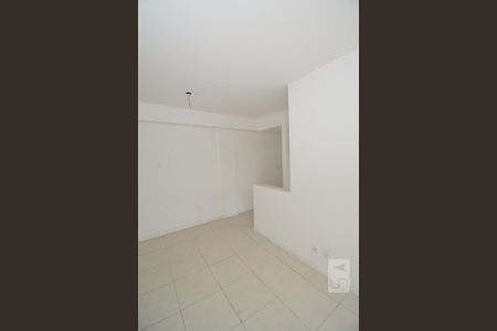 Sala de apartamento para alugar com 2 quartos, 45m² em Vicente de Carvalho, Rio de Janeiro