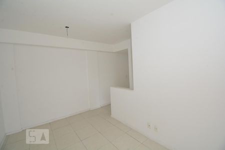 Sala de apartamento para alugar com 2 quartos, 45m² em Vicente de Carvalho, Rio de Janeiro