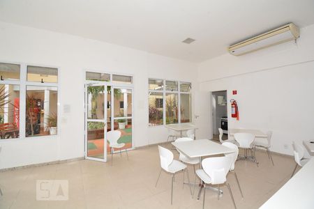 Apartamento para alugar com 45m², 2 quartos e sem vagaÁrea comum - Salão de festas