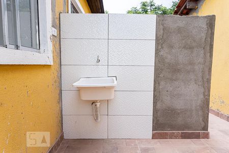 Casa para alugar com 70m², 2 quartos e sem vagaQuintal e área de serviço