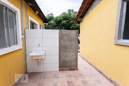Casa para alugar com 70m², 2 quartos e sem vagaQuintal e área de serviço