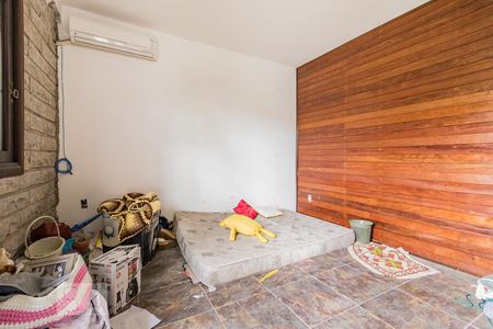 Casa à venda com 980m², 5 quartos e 8 vagasDormitório 