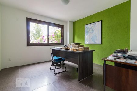 Casa à venda com 980m², 5 quartos e 8 vagasEscritório