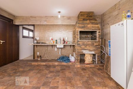 Casa à venda com 980m², 5 quartos e 8 vagasChurrasqueira