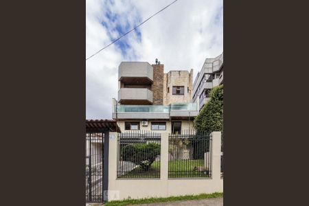 Casa à venda com 980m², 5 quartos e 8 vagasFachada