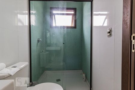 Casa à venda com 980m², 5 quartos e 8 vagasBanheiro da Suíte 3