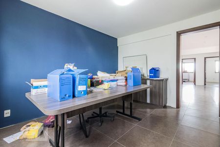 Casa à venda com 980m², 5 quartos e 8 vagasEscritório