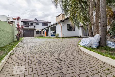 Casa à venda com 980m², 5 quartos e 8 vagasQuintal