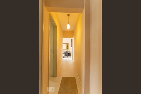 Apartamento à venda com 80m², 2 quartos e 1 vagaCorredor