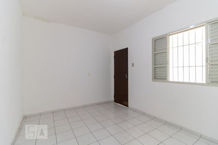 Casa para alugar com 113m², 3 quartos e 3 vagas Casa para alugar com 113m², 3 quartos e 3 vagasSuíte