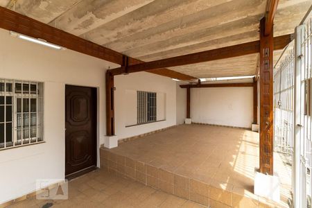 Casa para alugar com 113m², 3 quartos e 3 vagas Casa para alugar com 113m², 3 quartos e 3 vagasGaragem