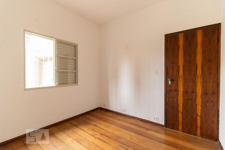 Casa para alugar com 113m², 3 quartos e 3 vagas Casa para alugar com 113m², 3 quartos e 3 vagasQuarto 2