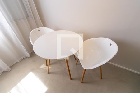 Kitnet - Mesa e cadeiras de kitnet/studio à venda com 1 quarto, 38m² em Centro, Campinas