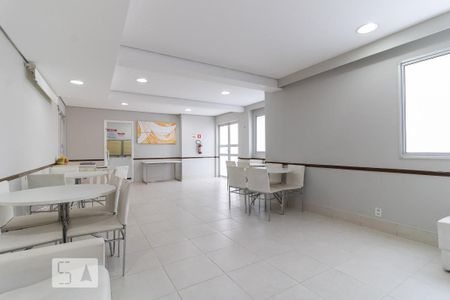 Apartamento para alugar com 50m², 2 quartos e 1 vaga Apartamento para alugar com 50m², 2 quartos e 1 vagaÁrea comum - Salão de festas