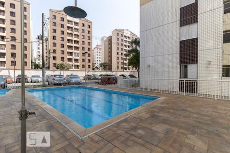 Apartamento para alugar com 50m², 2 quartos e 1 vaga Apartamento para alugar com 50m², 2 quartos e 1 vagaÁrea comum - Piscina