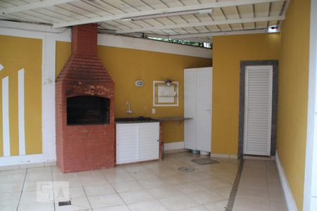 Casa de condomínio para alugar com 70m², 2 quartos e 1 vagaÁrea comum - Churrasqueira