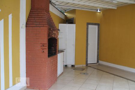 Casa de condomínio para alugar com 70m², 2 quartos e 1 vagaÁrea comum - Churrasqueira