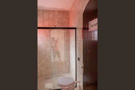 Casa à venda com 160m², 3 quartos e 2 vagas Casa à venda com 160m², 3 quartos e 2 vagasBanheiro da Suíte