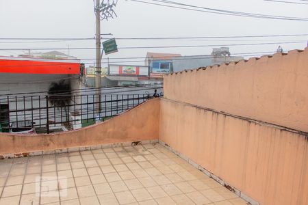 Casa à venda com 160m², 3 quartos e 2 vagas Casa à venda com 160m², 3 quartos e 2 vagasVaranda da Suíte