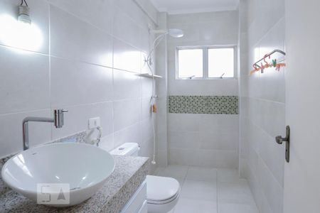 Apartamento para alugar com 80m², 2 quartos e 1 vaga Apartamento para alugar com 80m², 2 quartos e 1 vagaBanheiro da Suíte