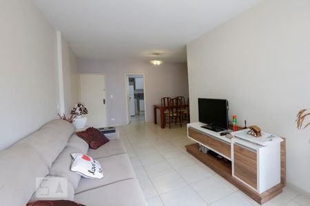 Sala de apartamento para alugar com 2 quartos, 80m² em Vila Nova Conceição, São Paulo