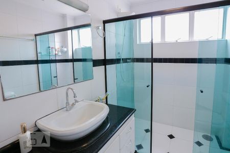 Apartamento para alugar com 80m², 2 quartos e 1 vaga Apartamento para alugar com 80m², 2 quartos e 1 vagaBanheiro